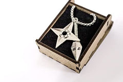 MAOKEI - Naruto shuriken X Kunai Special Necklace - B0BSVRMKSP